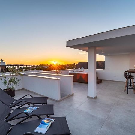 Apartment Dalmo Views ซาดาร์ ภายนอก รูปภาพ